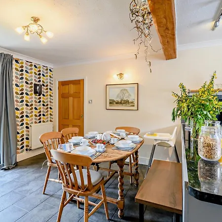 Casa vacanze 3 Bed In 92012 Westerdale